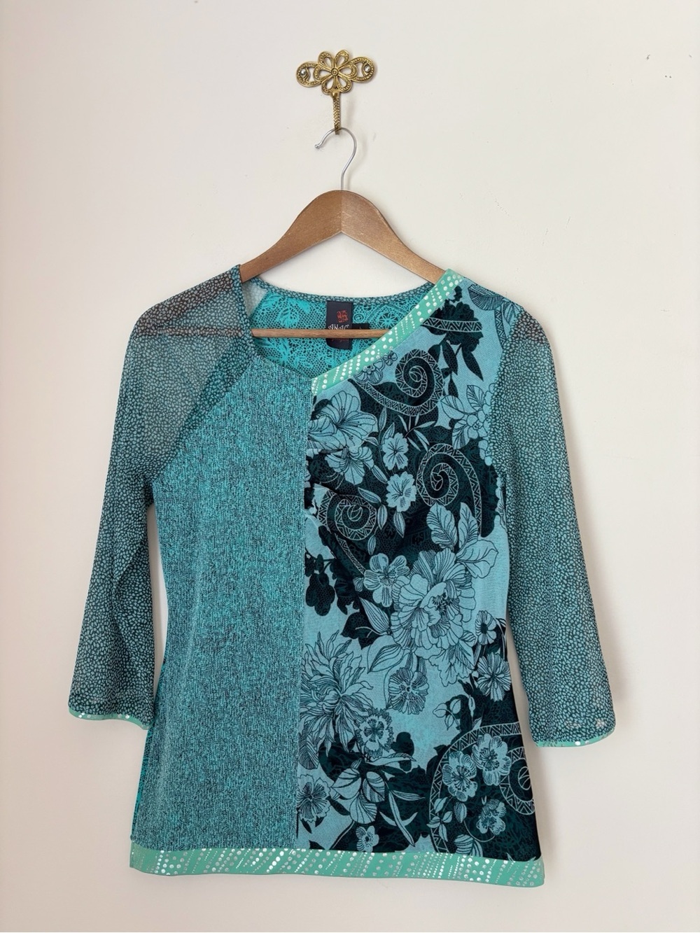 Anac by Kimi Aqua & Black Floral Stripe Metallic Mesh Top Large